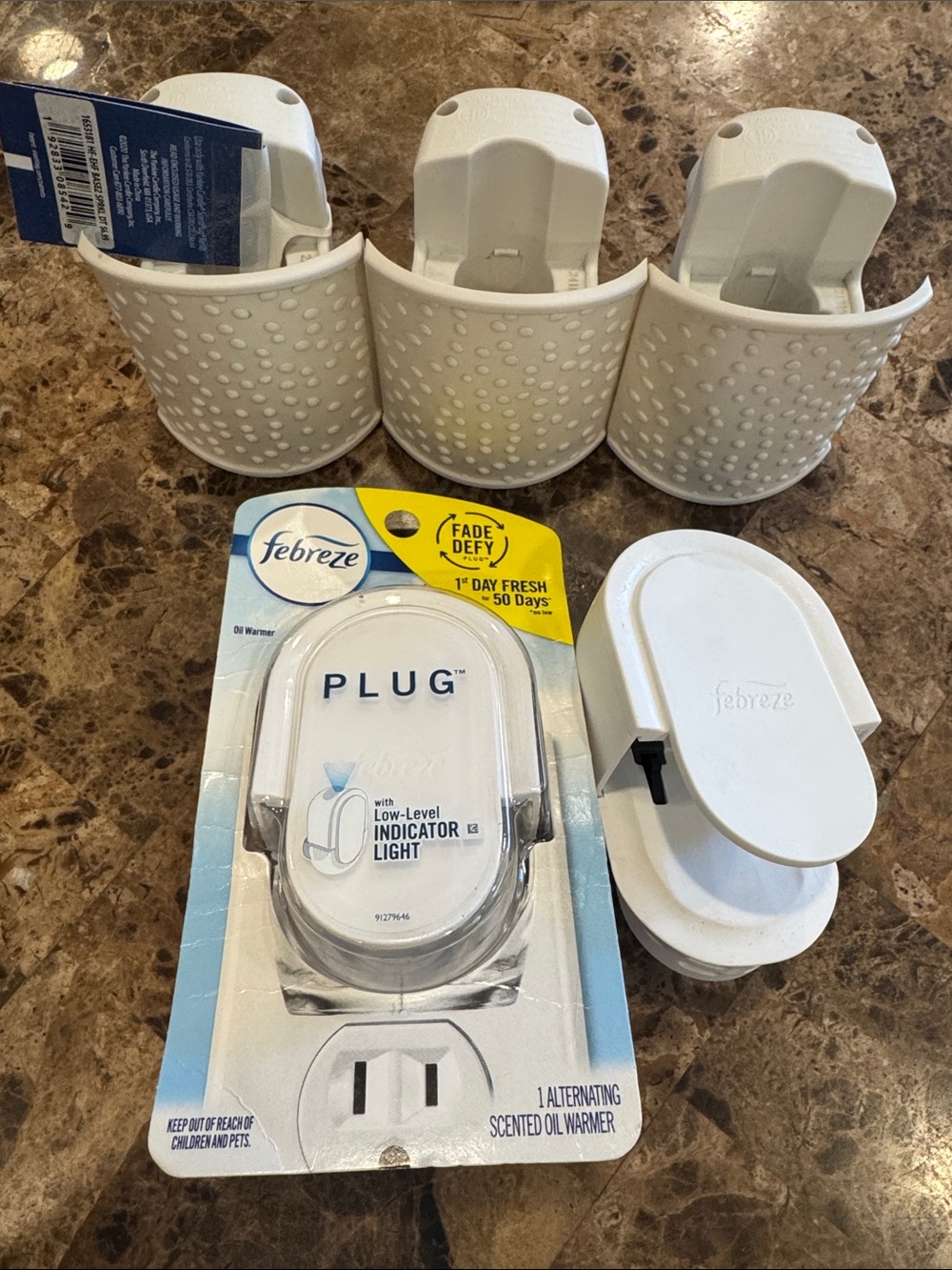 2 Febreze White Plug-In Scented Oil Warmers & 3 Yankee Candle Diffusers